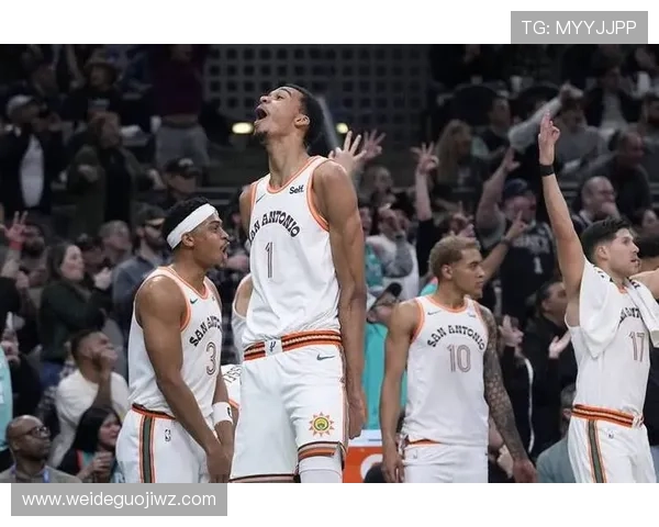 实时更新NBA体育直播赛况详细赛事分析帮助你更好理解比赛精彩瞬间